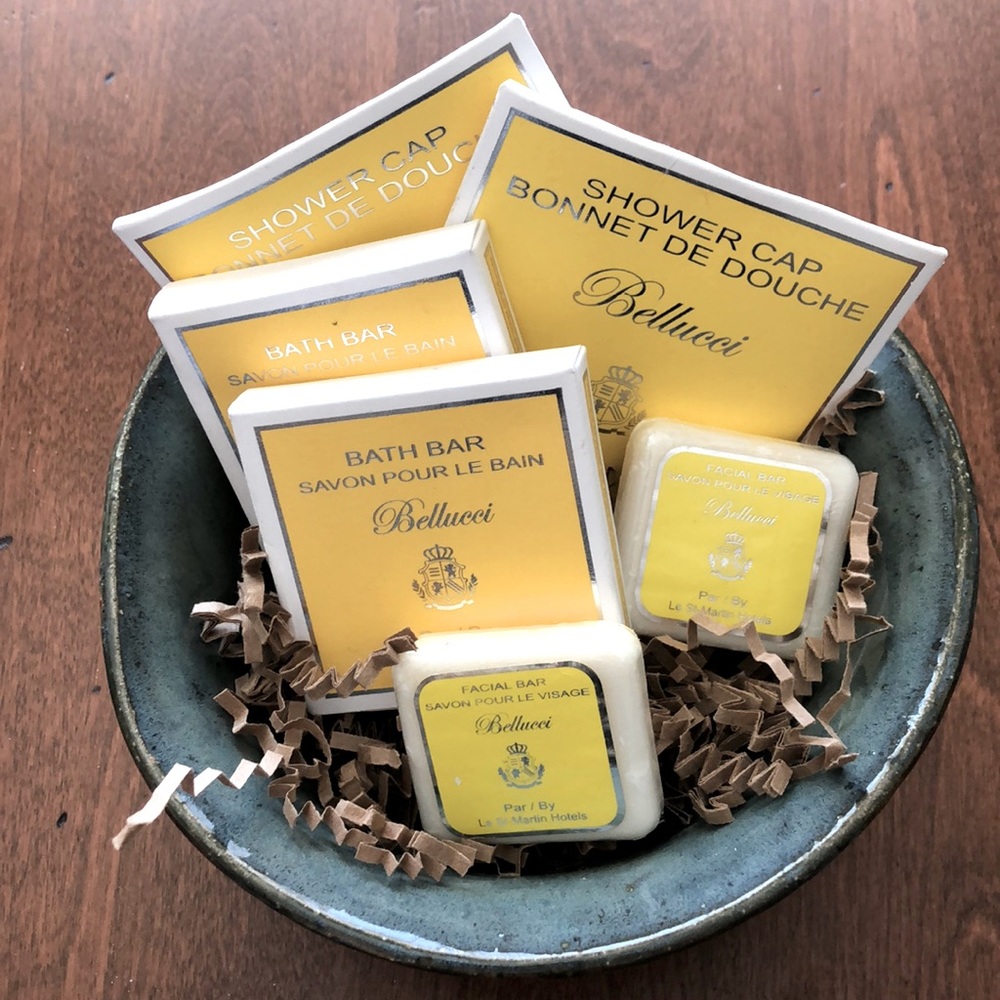 Stonewear hand thrown bowl and bathtime theme gift